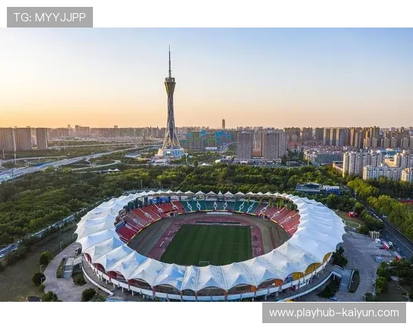 中超联赛扩建场地 多座专业球场投入使用